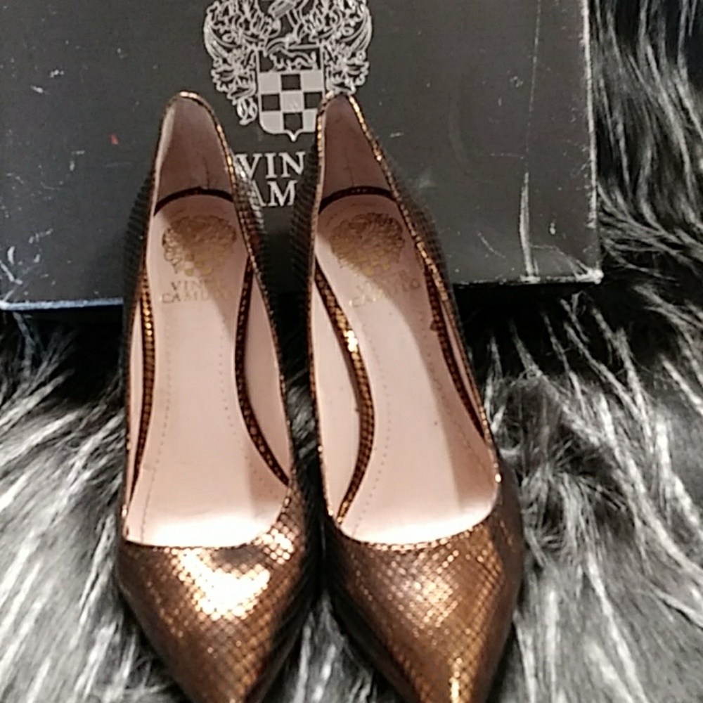 Vince camuto pumps